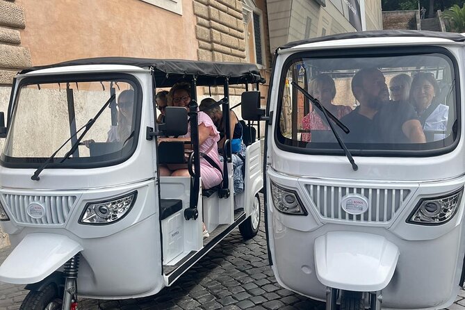 Tour privato di 3 ore al centro di Roma con un E-Tuk elettrico - How the e-Tuk changes your Rome experience (and your energy)