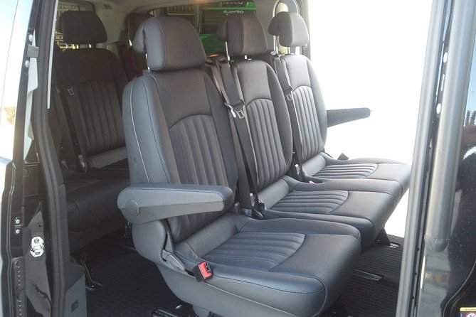 Transfer Rome to Sorrento Private Mercedes - The ride experience: a roomy Mercedes and an English-speaking driver