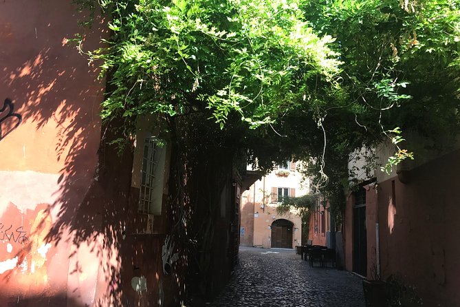 Trastevere and Jewish Ghetto Semi Private Tour MAX 6 PEOPLE GUARANTEED - Isola Tiberina and Ponte Fabricio: Rome’s origins at the waterline