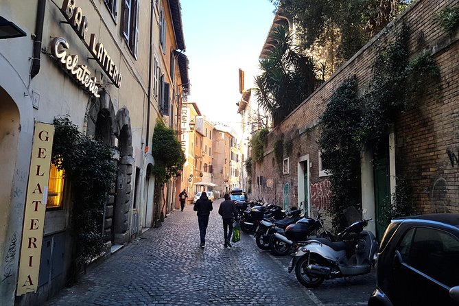 Trastevere and Rome Jewish Ghetto Small Group Walking Tour - What to expect from the guide (and how to set your goals)