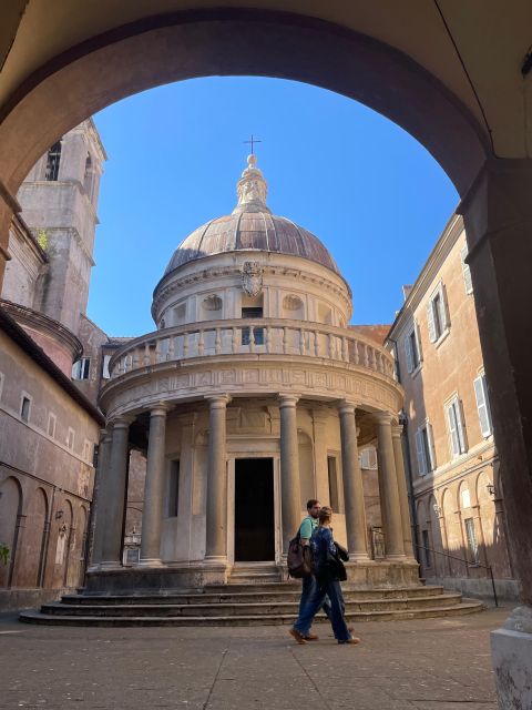 Trastevere and the best view of Rome - Getting oriented at Piazza della Rovere and Caffè della Rovere