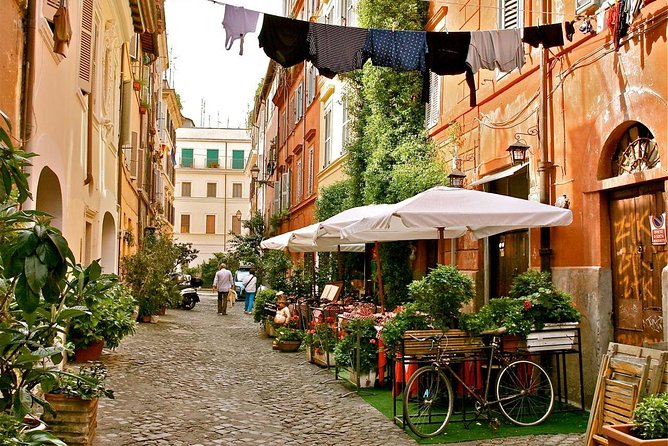 Trastevere and the Jewish Ghetto: The Heart of Rome - Giuseppe’s guide style: history you can actually track