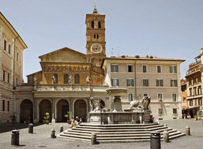 Trastevere and Villa Farnesina: 3 Hours Private Tour - Starting at Villa Farnesina: Where the Tour Finds Its Legs