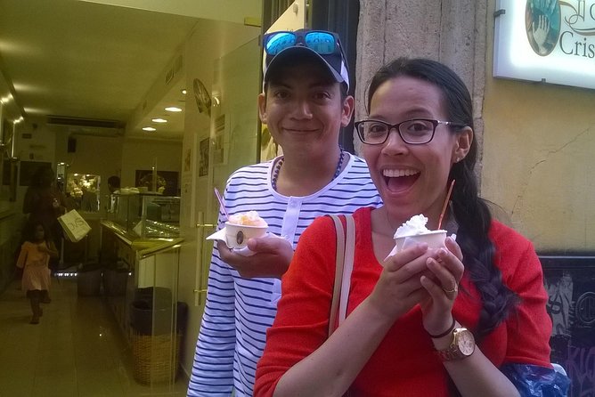 Trastevere Quarter and Tiberine Island Private Tour with Gelato - Porta Settimiana and Aurelian’s 3rd-century walls