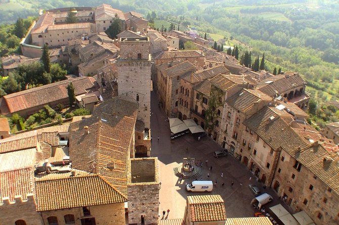 Tuscany Wine Tour from Rome with Private Driver - Wine tasting, cheeses, and the lunch question you’ll need to solve