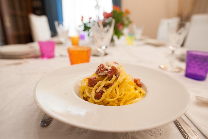Typical Dining & Cooking Demo at Local's Home in Rome - Small group size: why it makes the whole evening feel easier