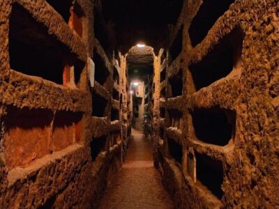 Underground Rome: Catacombs and Mamertine Prison Tour - Stop 1: Mamertine Prison—The Ancient Jail With Big Christian Traditions
