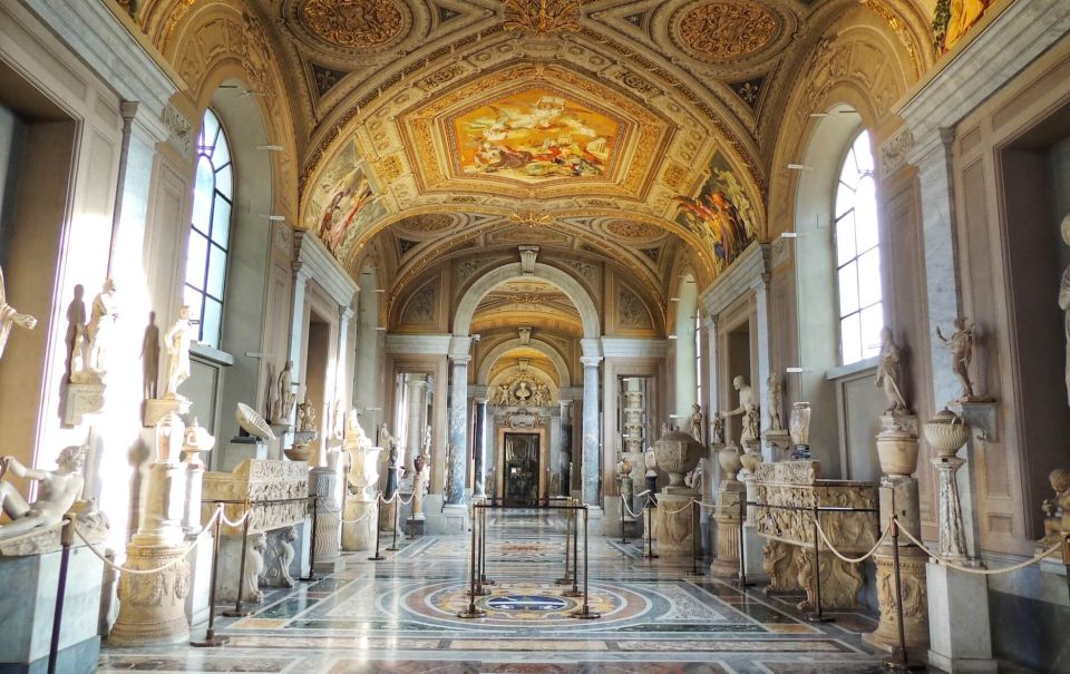 Vatican City: Early Morning Vatican Tour with Sistine Chapel - Quick hits before you go