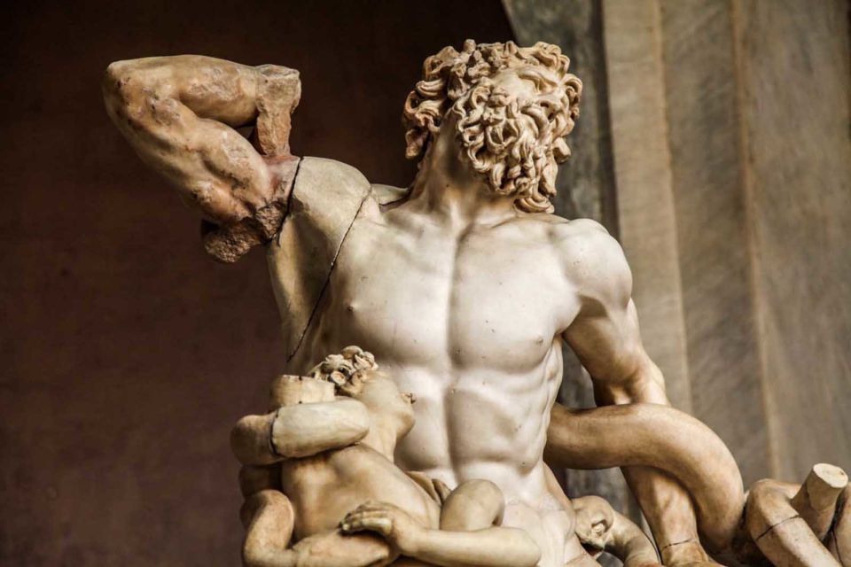 Vatican City: Early Morning Vatican Tour with Sistine Chapel - What I’d watch for: dress code, bags, and the Jubilee reality