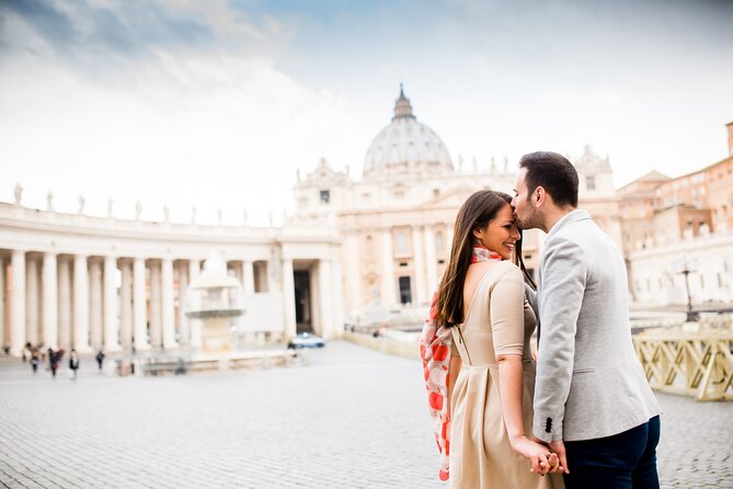 Vatican City Photo Shoot - Meeting point near Piazza della Città Leonina: easy to find, easy to start