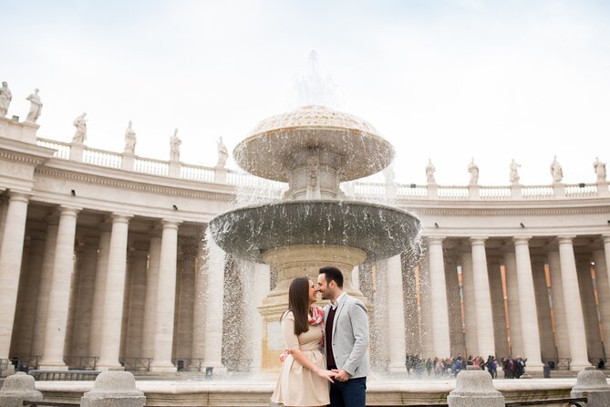 Vatican City Photo Shoot - Vatican City landmarks: keeping your group in frame