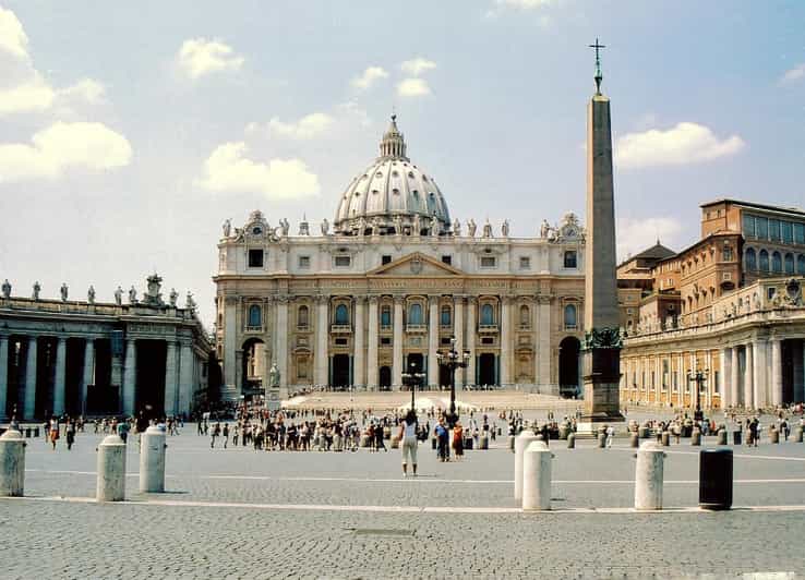 Vatican City: St Peters Basilica and Papal Tombs Guided Tour - From Piazza Risorgimento to St. Peter’s Square: the fast start that matters