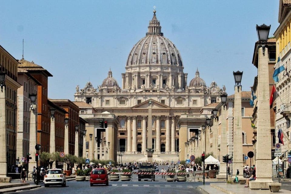 Vatican City: St. Peter's Basilica Walking Tour - Meeting at Piazza Risorgimento: the part people forget