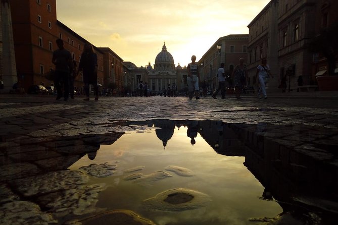 Vatican Family Tour (vip entrance) Story Telling guides - Entering Vatican Museums with VIP speed and real guidance