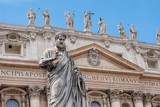 Vatican Museum and Sistine Chapel Guided Tour | Group Tour - A Vatican Museum tour that actually helps you see
