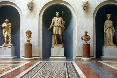 Vatican Museum and Sistine Chapel Skip-the-Line Group Guided Tour - Your 90 Minutes in the Vatican Museums: A Highlights Sprint