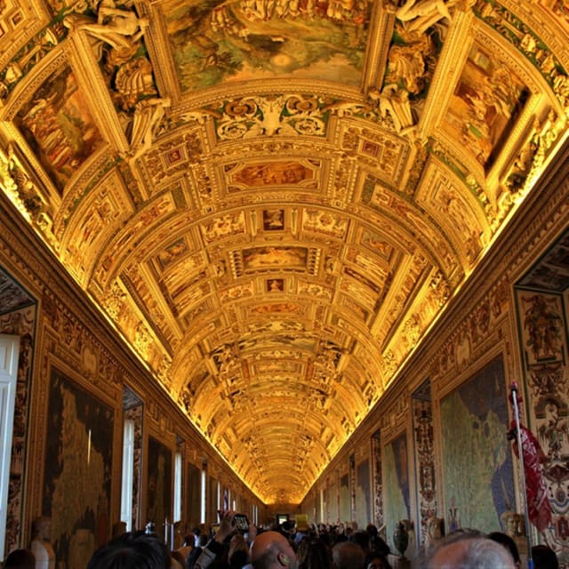 Vatican Museum & Sistine Chapel Guided Tour skip the line - Value: why this official route beats trying to DIY it