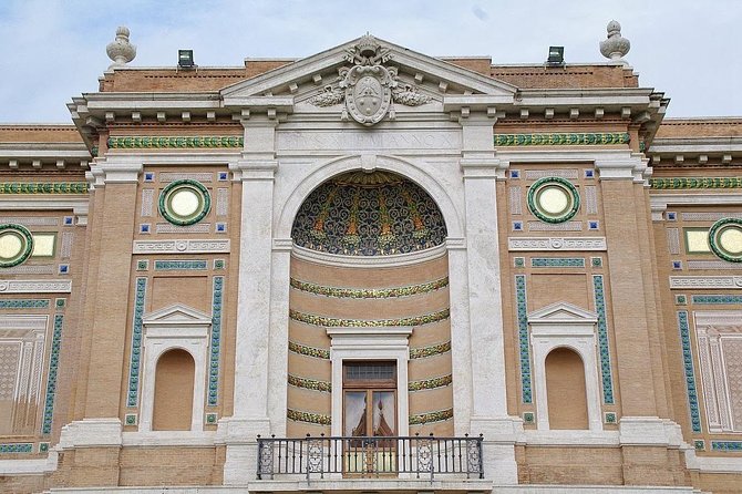 Vatican Museums and Sistine Chapel Skip the Line Guided Tour - Courtyards, Belvedere, and the gallery stops that save your energy