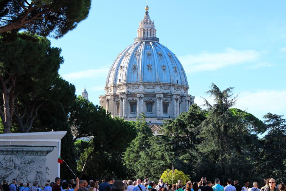Vatican Museums and Sistine Chapel Ticket with Guide Option - Group size, walking pace, and comfort realities