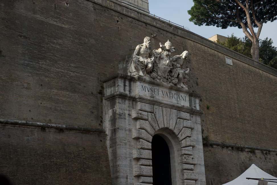 Vatican Museums and Sistine Chapel Tour with Basilica Access - The Vatican Museums route: how each room earns its stop