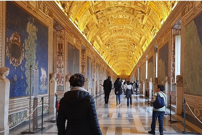 Vatican Museums and St. Peter's Basilica Private Tour Options - Skip-the-Line Vatican Entry That Actually Buys You Time