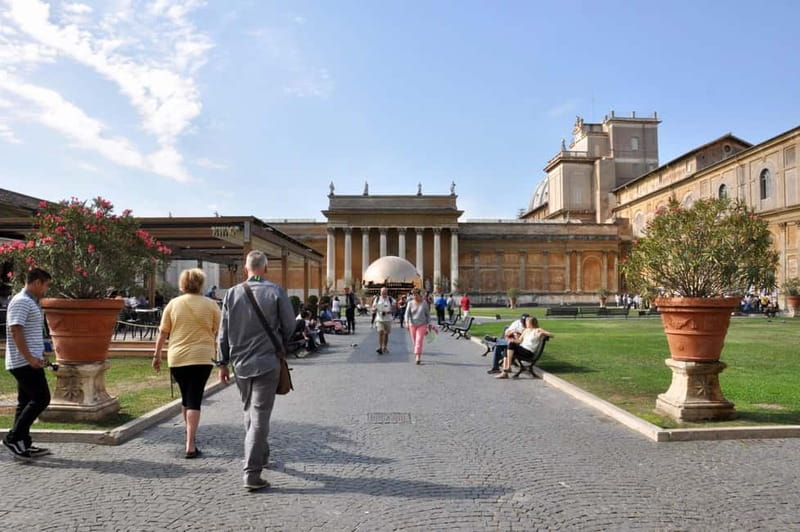 Vatican: Museums, Raphael & Sistine Chapel + Basilica Option - Raphael Rooms: when style and symbolism come into focus