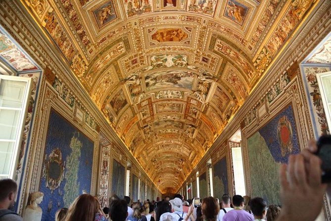 Vatican Museums Sistine Chapel and St. Peter's with pick up - Why this “Vatican in 3 hours” format works