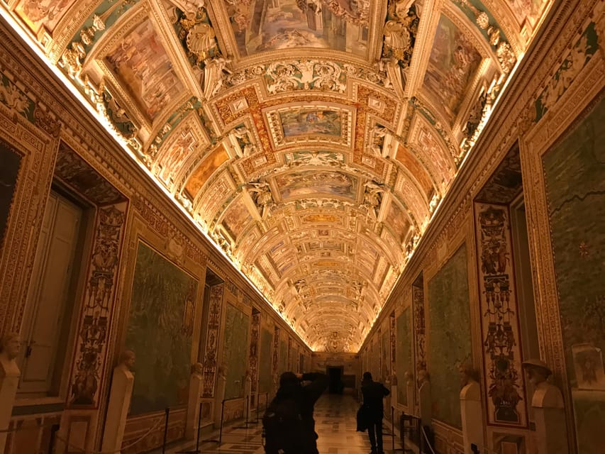 Vatican Museums & Sistine Chapel Fast-Track Ticket & 3H Bus - Ancient Rome Multimedia Video: A Useful Warm-Up Before You Walk