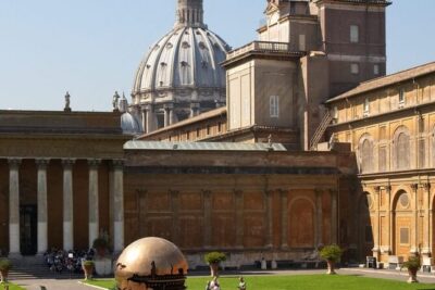 Vatican Museums & Sistine Chapel group tour - Meeting at Via Santamaura and getting your bearings fast