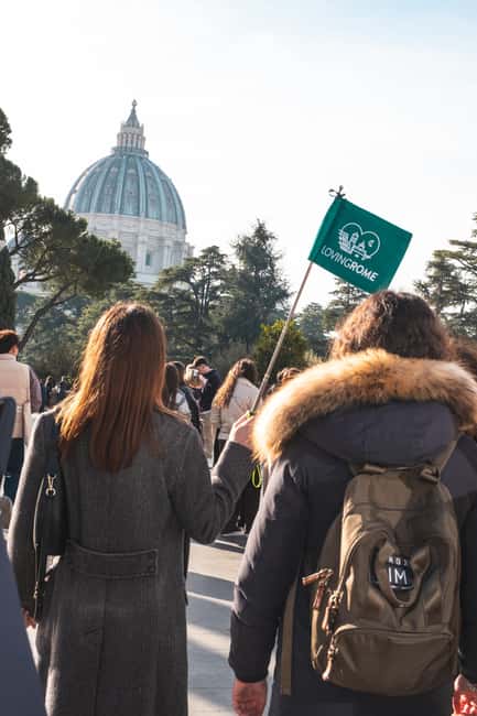 Vatican Museums & Sistine Chapel Guided Tour - Guides, Headsets, and the Human Factor