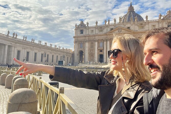 Vatican Museums, Sistine Chapel & Saint Peter's Semi-Private Tour - Sistine Chapel: seeing Michelangelo with limited time