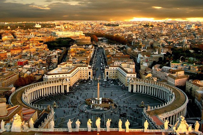 Vatican Museums Sistine Chapel tour with Access to St. Peters - Raphael Rooms: A 30-Minute Masterclass in Paint That Hits Different