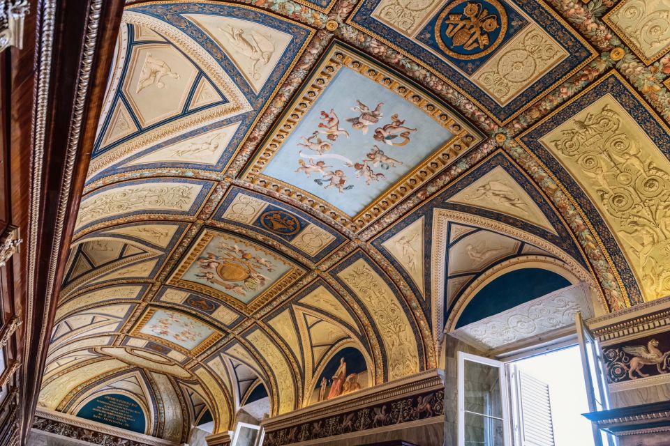 Vatican Museums & Sistine Chapel Tour with Optional Basilica - The first hurdle: security, strict dress code, and timing