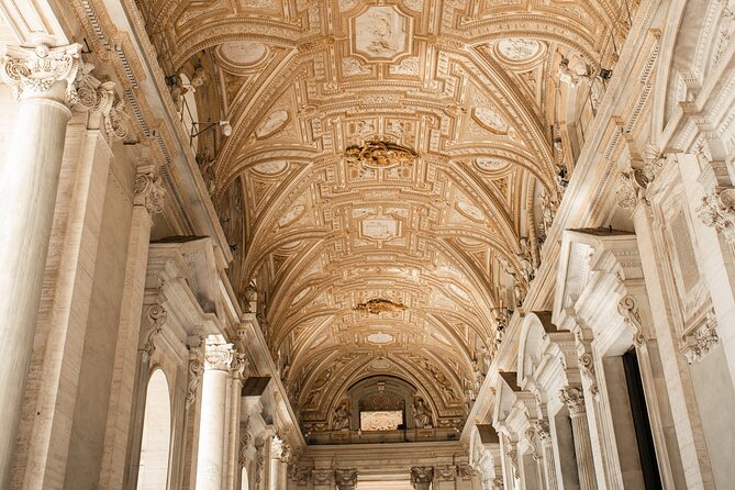 Vatican Museums & St. Peter's Basilica guided tour - Vatican Museums: the fast route to the big artistic hits