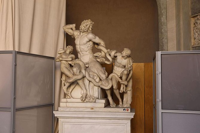 Vatican Museums & St. Peter's Basilica Skip the line Private tour - Sistine Chapel at the end: what to look for in Michelangelo’s frescoes