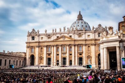 Vatican Papal Audience and Sistine Chapel Skip the Line Tour - Transition time: the lunch break you should plan around