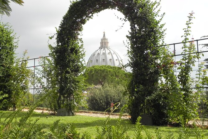 Vatican Pass: Gardens, Museums, Sistine Chapel and Basilica Entry - A 5-hour Vatican run that actually has a plan