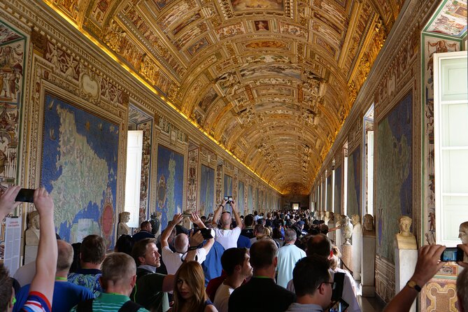 Vatican Pass: Gardens, Museums, Sistine Chapel and Basilica Entry - St. Peter’s Basilica reserved entry: the app helps, dome doesn’t