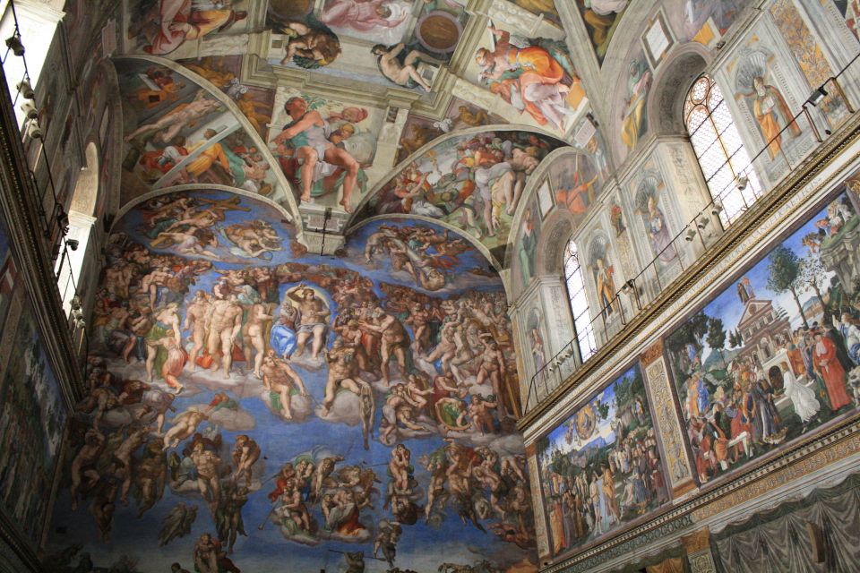 Vatican: Private Early Morning, Sistine Chapel Raphael Rooms - What the Guide Actually Does for You (Beyond Facts)