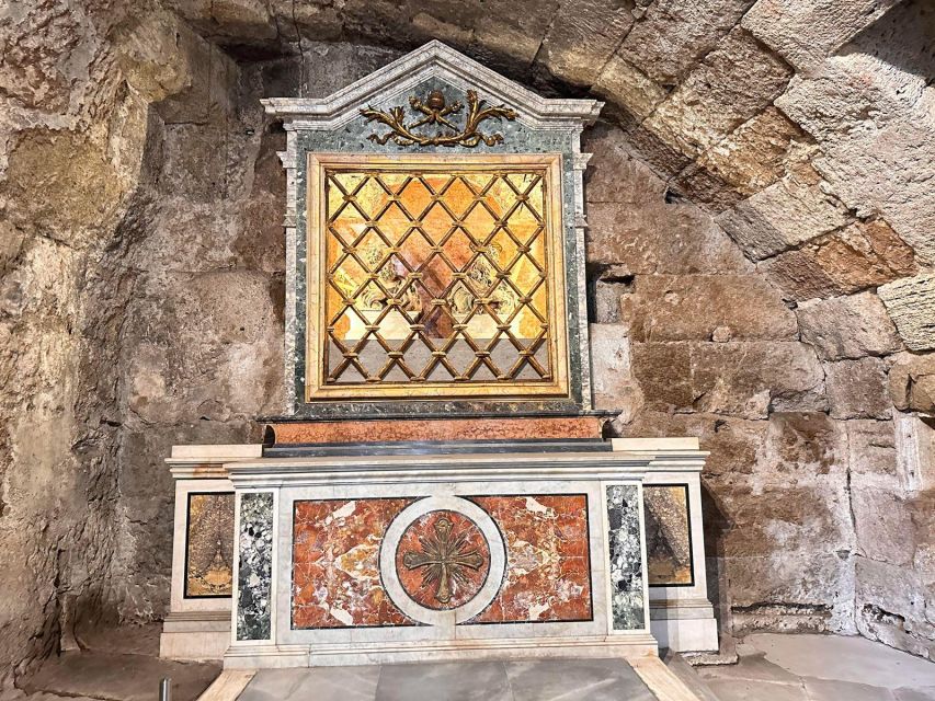 Vatican: Saint Peter's Basilica + Audio Guide - Using the Audio Guide So It Actually Feels Worth It