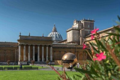 Vatican, Sistine Chapel Guided Tour & Access to St Peter Basilica - Fast-Track Logistics: Where You Meet and How You Enter