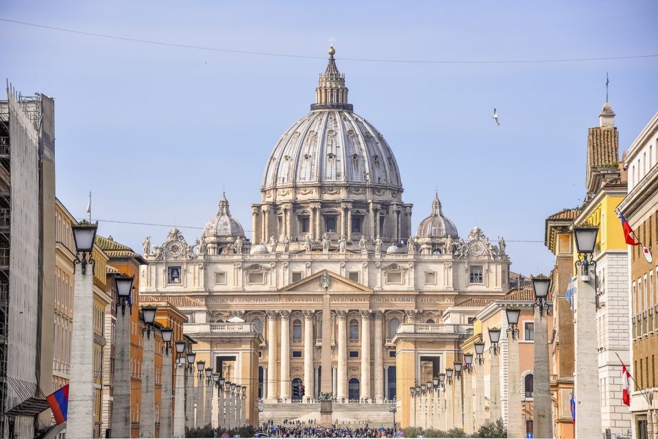Vatican & Sistine Chapel Skip-the-Ticket-Line Tour for Kids - Inside the Vatican Museums: a treasure-hunt route that keeps kids engaged