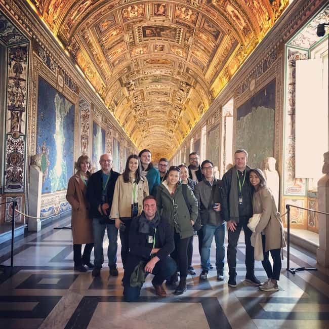 Vatican, Sistine Chapel & St. Peter's Skip-the-Line Tour - Raphael’s Rooms and the Pine Courtyard: seeing the ideas change
