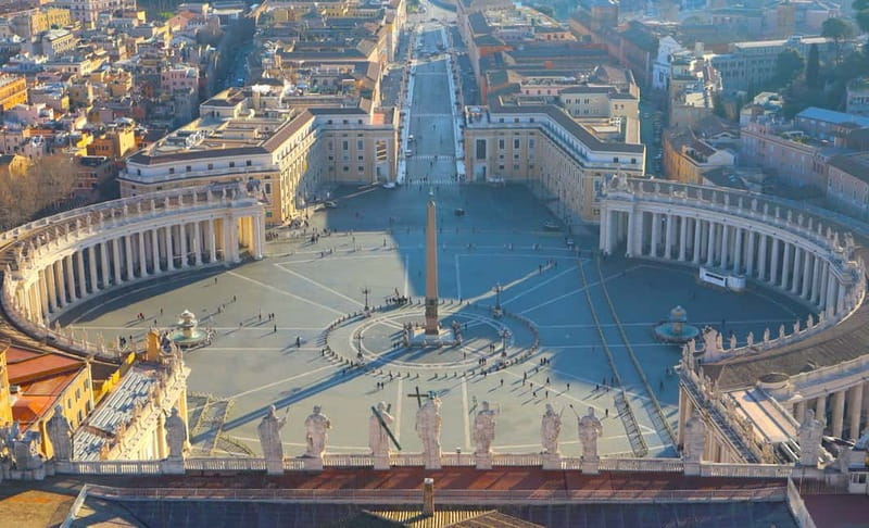 Vatican: St. Peter’s Basilica, Dome Climb & Papal Tombs Tour - St. Peter’s Square first: where the art sets your expectations