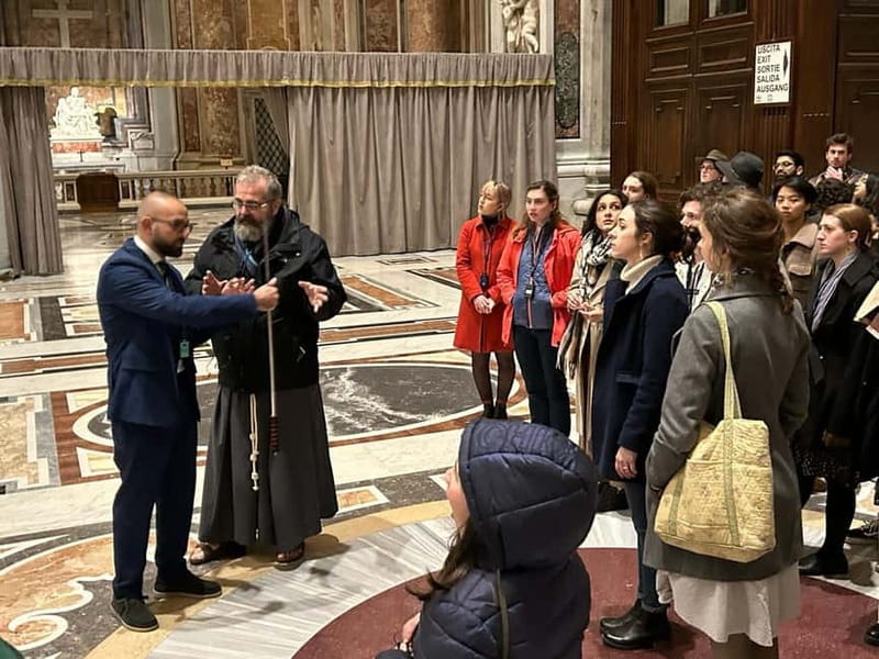 Vatican: St. Peter’s Basilica & Papal Tombs Tour - Key Things You’ll Notice on This Tour