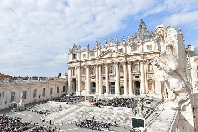 Vatican Tour: Museums, Raphael Rooms & Sistine Chapel - Guide Style, Radios, and Group Flow (Where Reviews Tend to Agree)