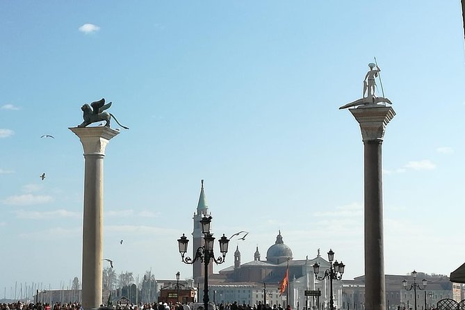 Venice by Train from Rome: Enjoy a Private Day Tour Experience - Palazzo Ducale and the Bridge of Sighs: power, prisons, and a famous crossing