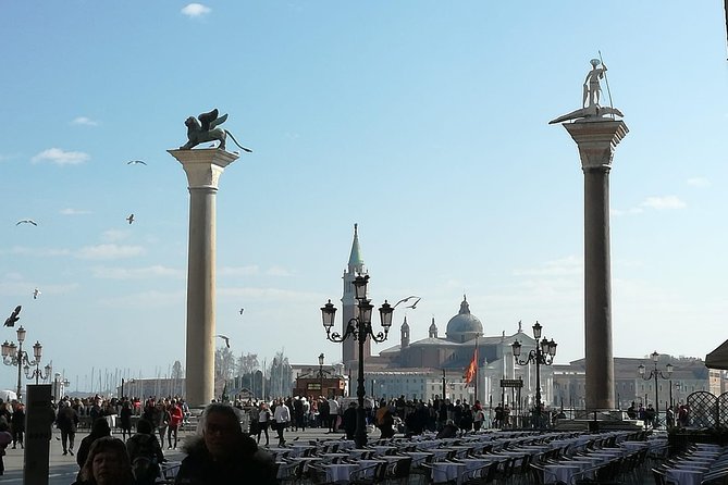Venice from Rome: Full Day Small Group Tour by Fast Train - How the small group and guide style shape your day