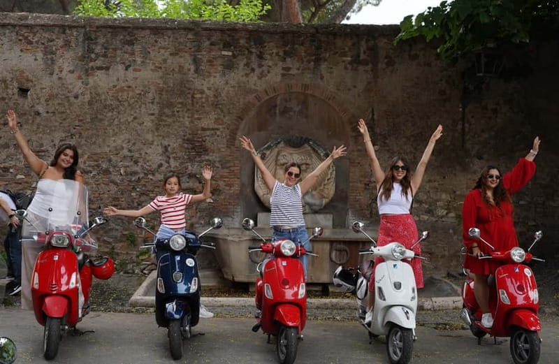 Vespa city tour in Rome with two different routes - A Vespa Photo Tour That Works for First-Time Rome