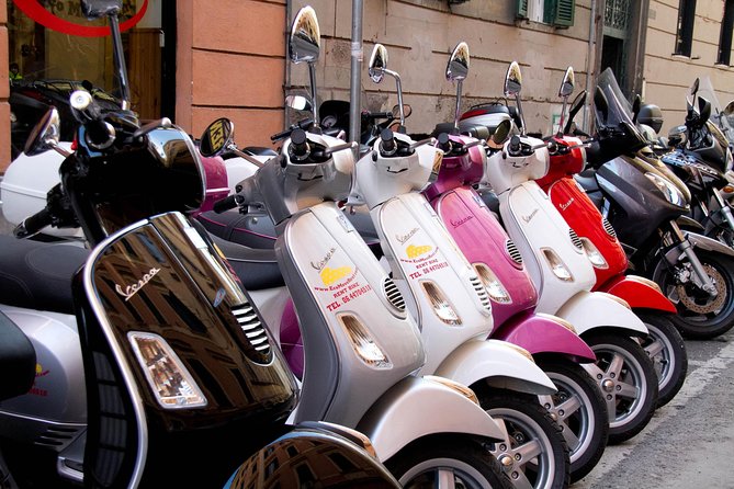 Vespa Rental in Rome 24 hours - The Most Important Part: Documents and Two-Wheel Confidence